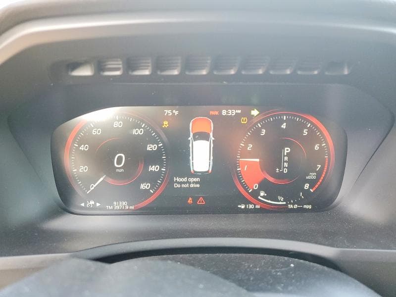 2019 VOLVO XC90 T6 MOMENTUM 9