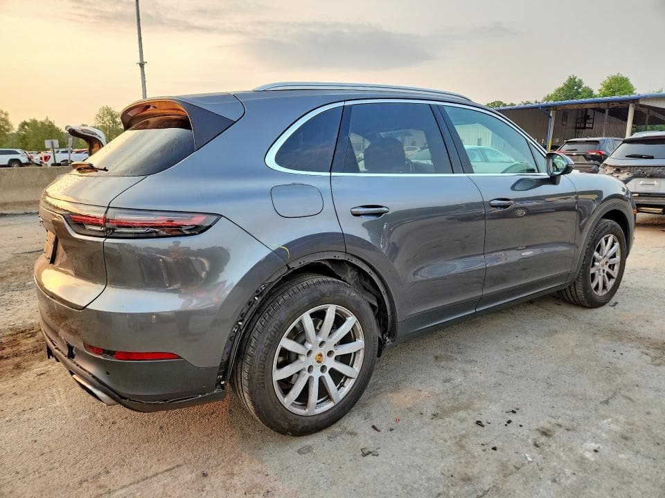 2022 PORSCHE CAYENNE 3