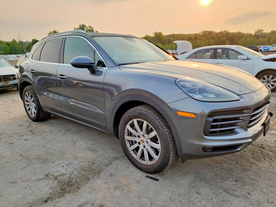 2022 PORSCHE CAYENNE 4