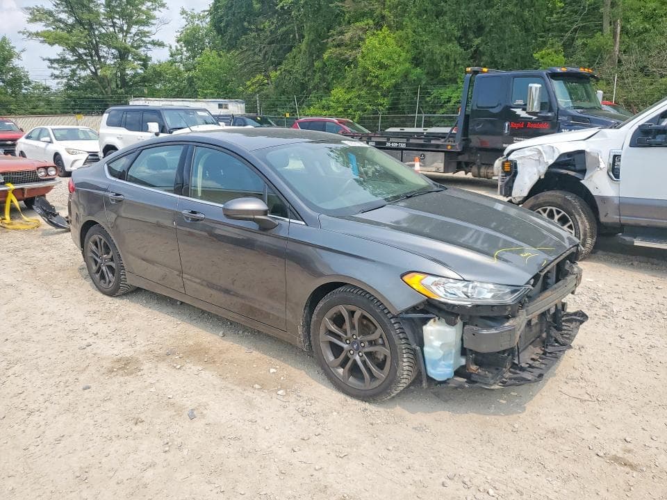 2018 FORD FUSION SE 4