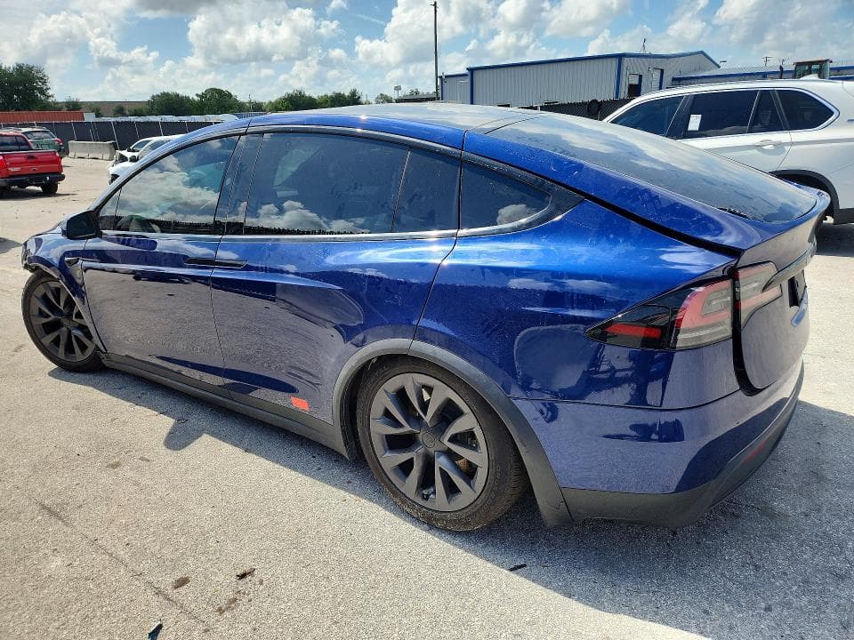 2024 TESLA MODEL X 2