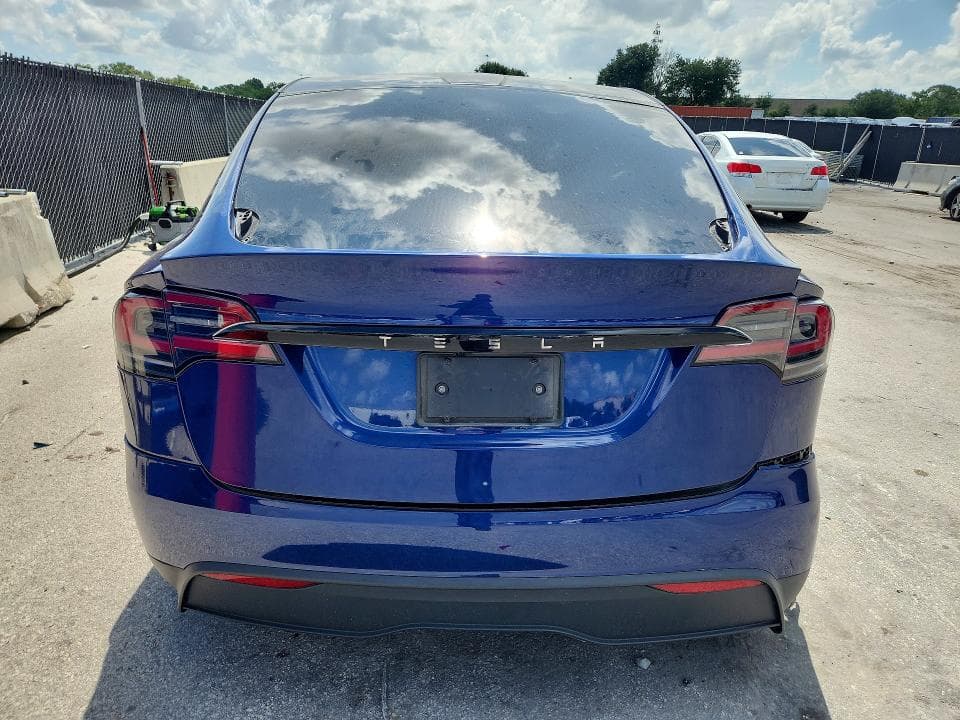 2024 TESLA MODEL X 6