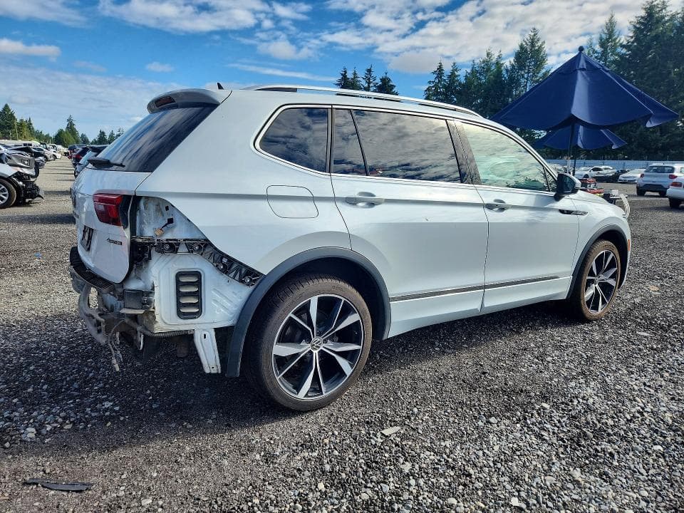 2022 VOLKSWAGEN TIGUAN SEL R-LINE 3