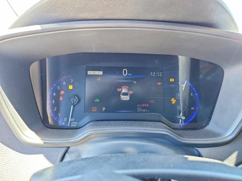 2020 TOYOTA COROLLA LE 9