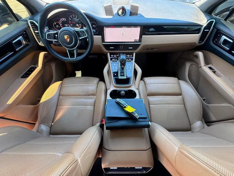 2019 PORSCHE CAYENNE 9