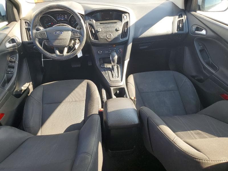 2017 FORD FOCUS SE 8