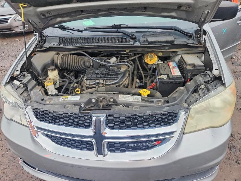2017 DODGE GRAND CARAVAN SE 12