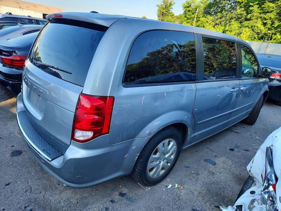 2017 DODGE GRAND CARAVAN SE 3