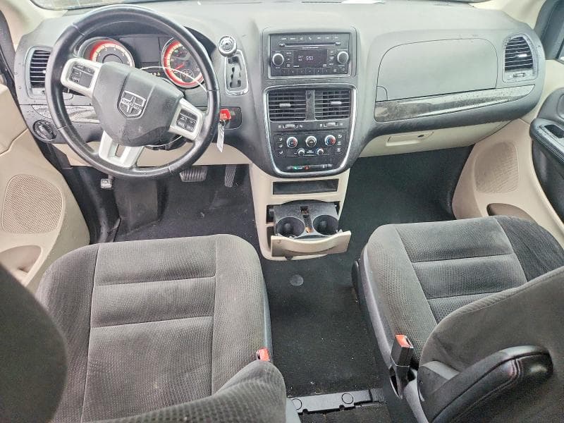 2017 DODGE GRAND CARAVAN SE 8