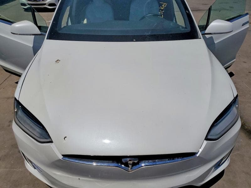 2020 TESLA MODEL X 12