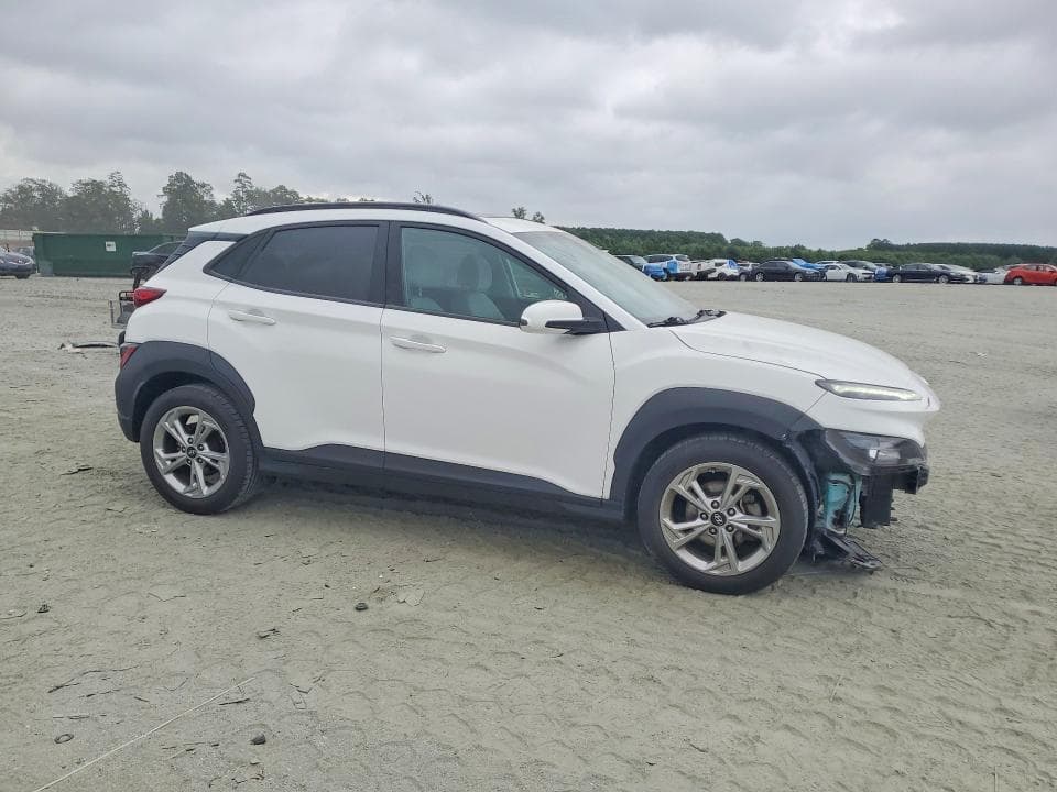 2022 HYUNDAI KONA SEL 4