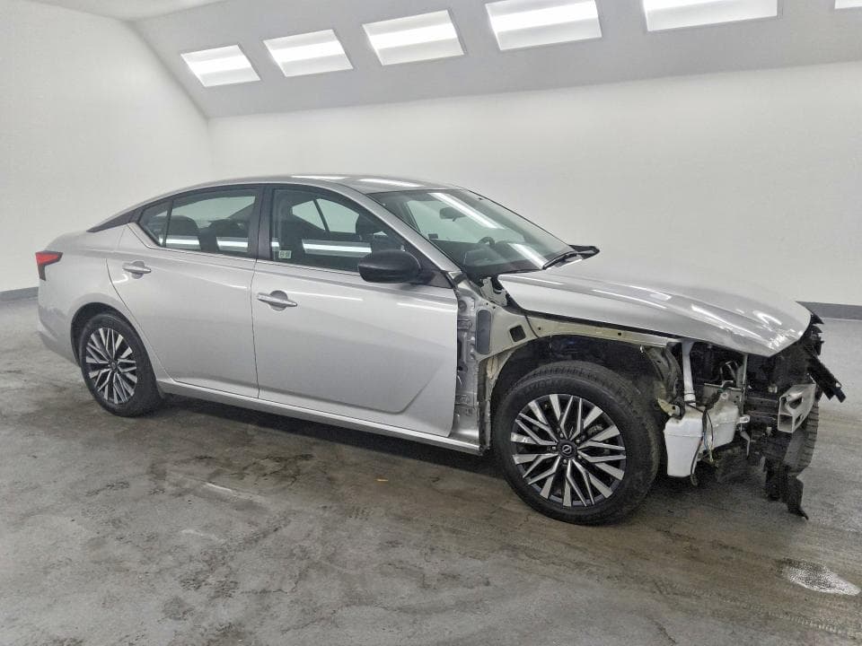 2025 NISSAN ALTIMA SV 4