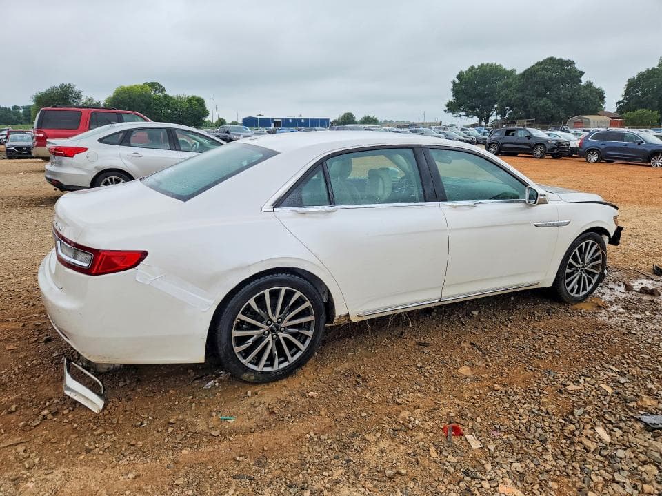 2017 LINCOLN CONTINENTAL SELECT 3