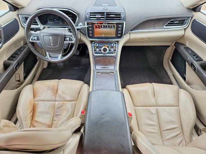 2017 LINCOLN CONTINENTAL SELECT 8