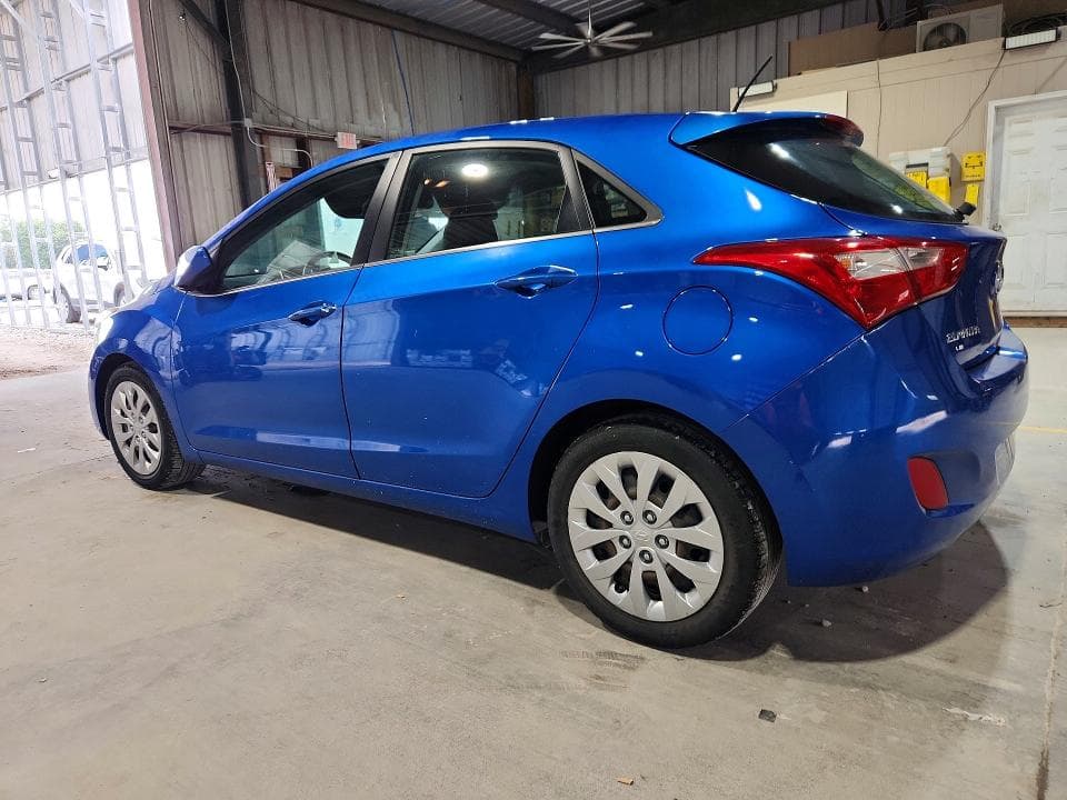 2017 HYUNDAI ELANTRA GT BASE 2