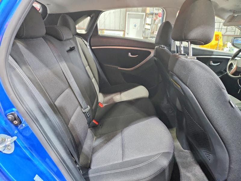 2017 HYUNDAI ELANTRA GT BASE 11