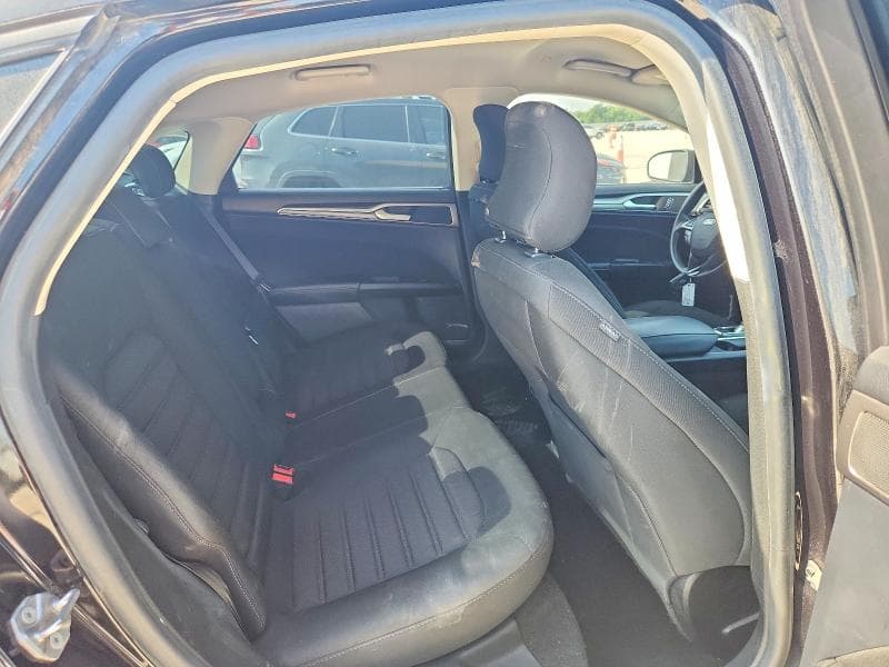 2019 FORD FUSION SE 10
