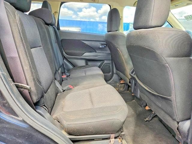 2019 MITSUBISHI OUTLANDER ES 11