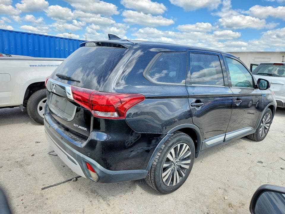 2019 MITSUBISHI OUTLANDER ES 3
