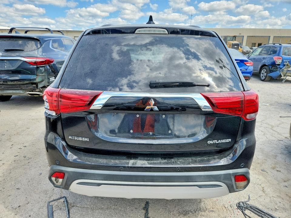 2019 MITSUBISHI OUTLANDER ES 6
