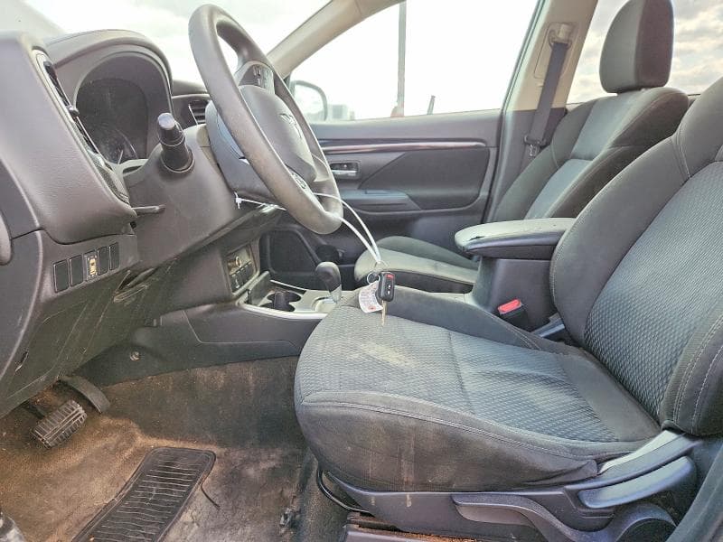 2019 MITSUBISHI OUTLANDER ES 7