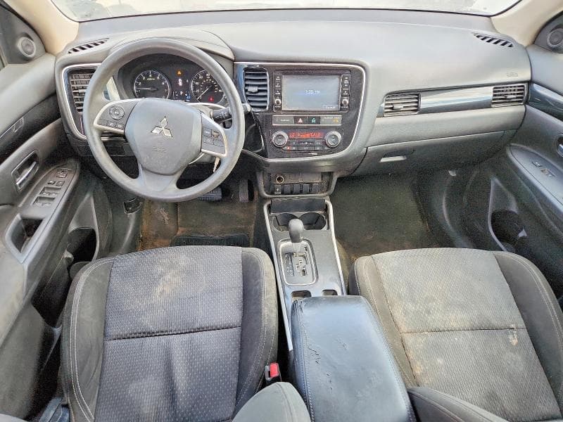 2019 MITSUBISHI OUTLANDER ES 8