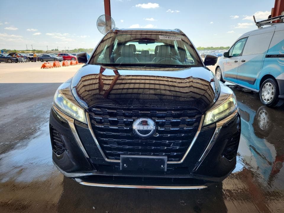 2023 NISSAN KICKS SR 5