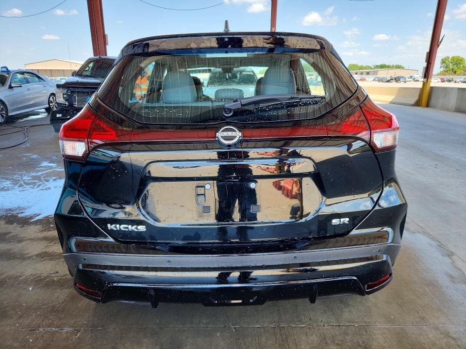 2023 NISSAN KICKS SR 6