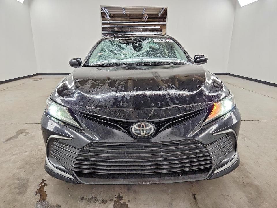 2022 TOYOTA CAMRY LE 5