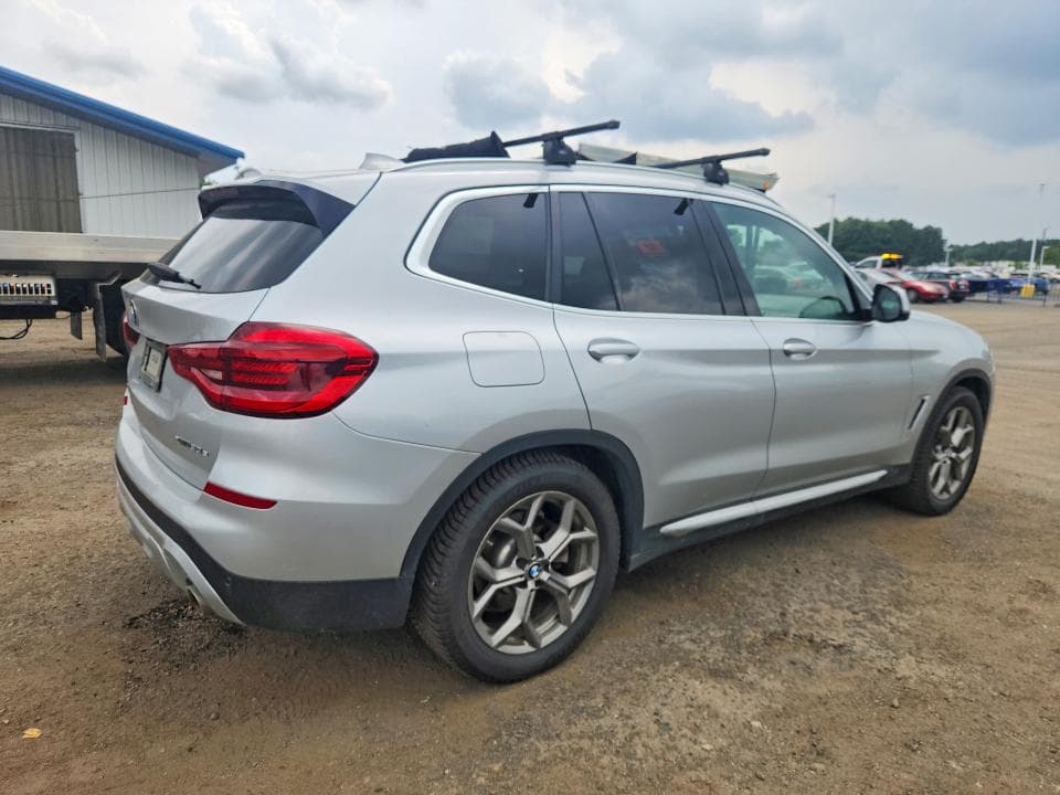 2021 BMW X3 XDRIVE30E 3