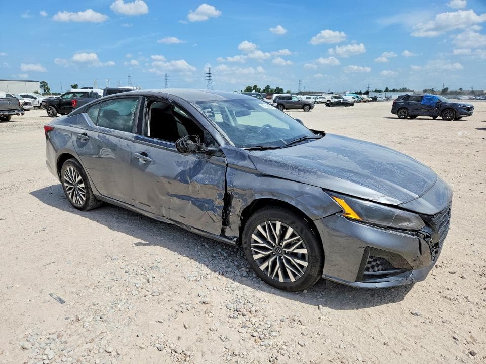 2026 NISSAN ALTIMA SV 4