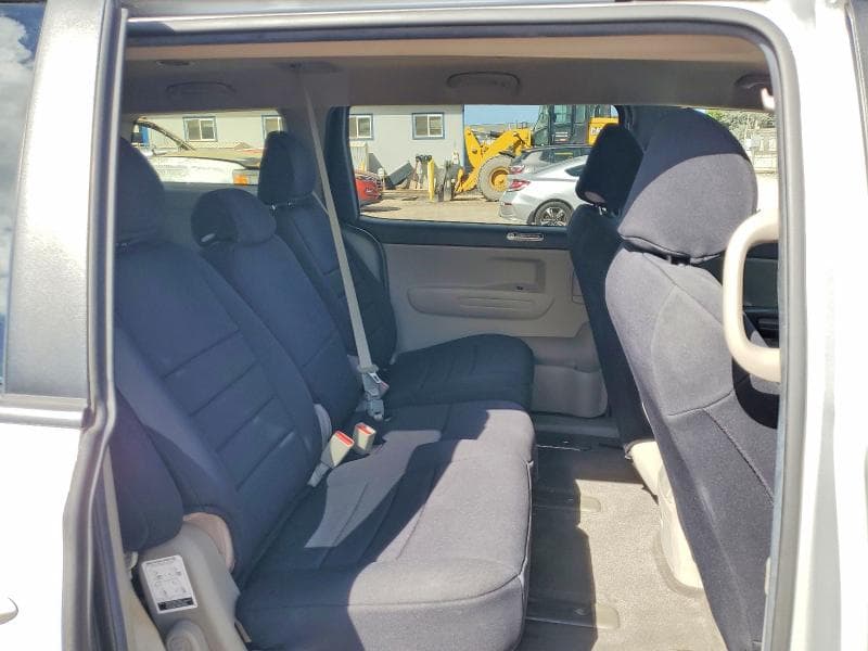 2020 KIA SEDONA LX 11