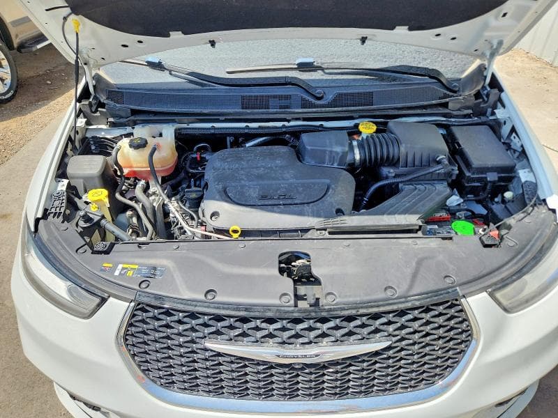 2022 CHRYSLER PACIFICA LIMITED 11