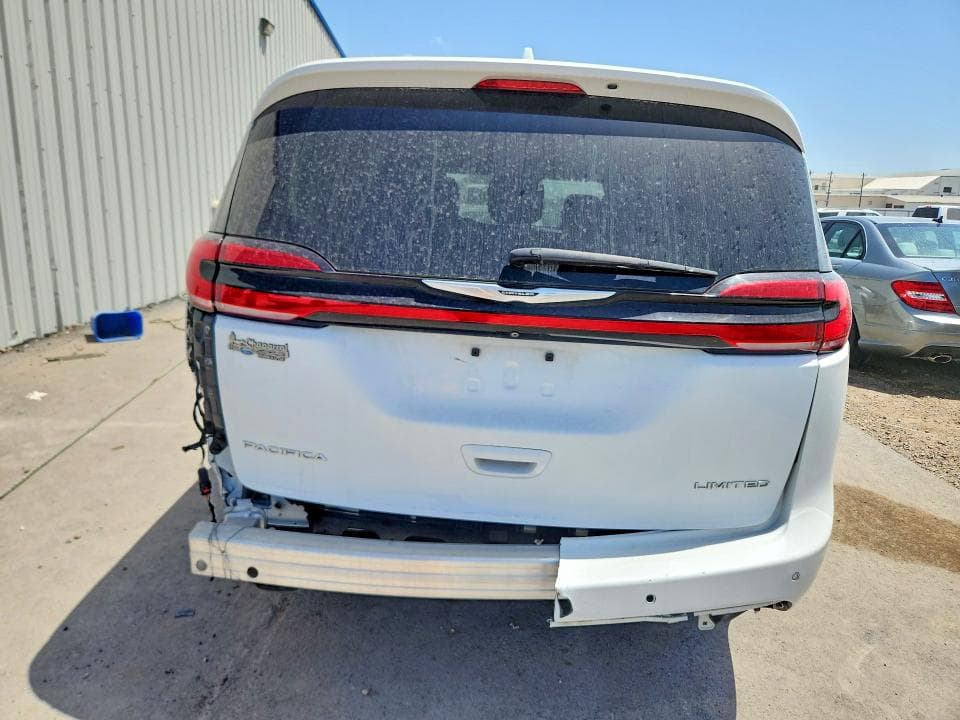 2022 CHRYSLER PACIFICA LIMITED 6