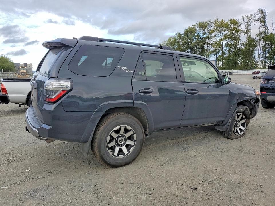 2024 TOYOTA 4RUNNER TRD OFF-ROAD PREMIUM 3