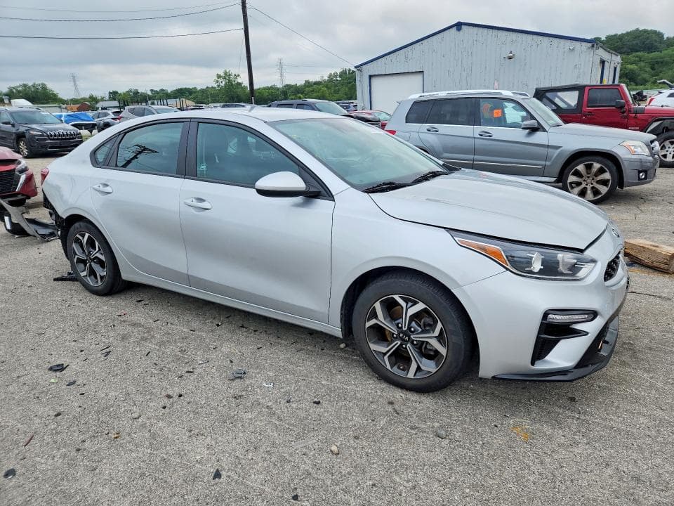 2021 KIA FORTE LXS 4
