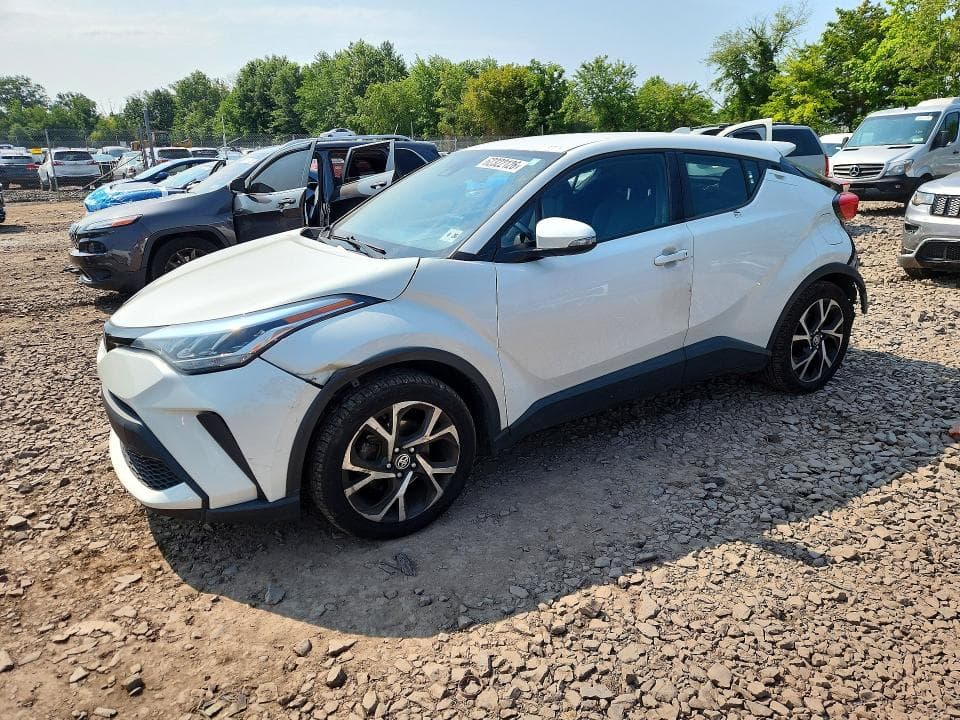 2021 TOYOTA C-HR XLE - 1