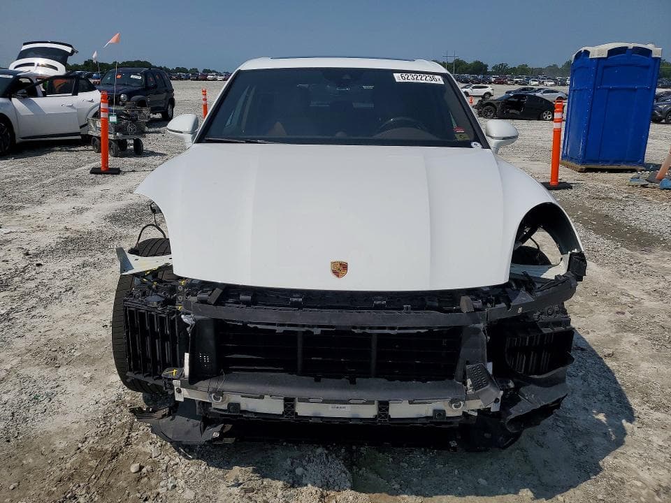 2021 PORSCHE CAYENNE S 5