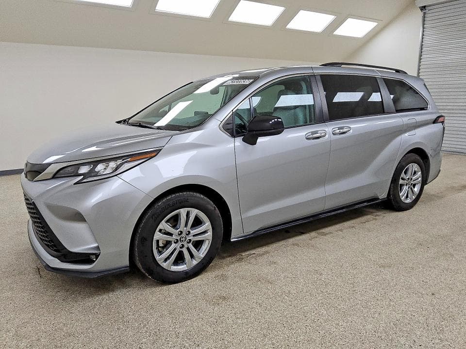 2023 TOYOTA SIENNA - 1