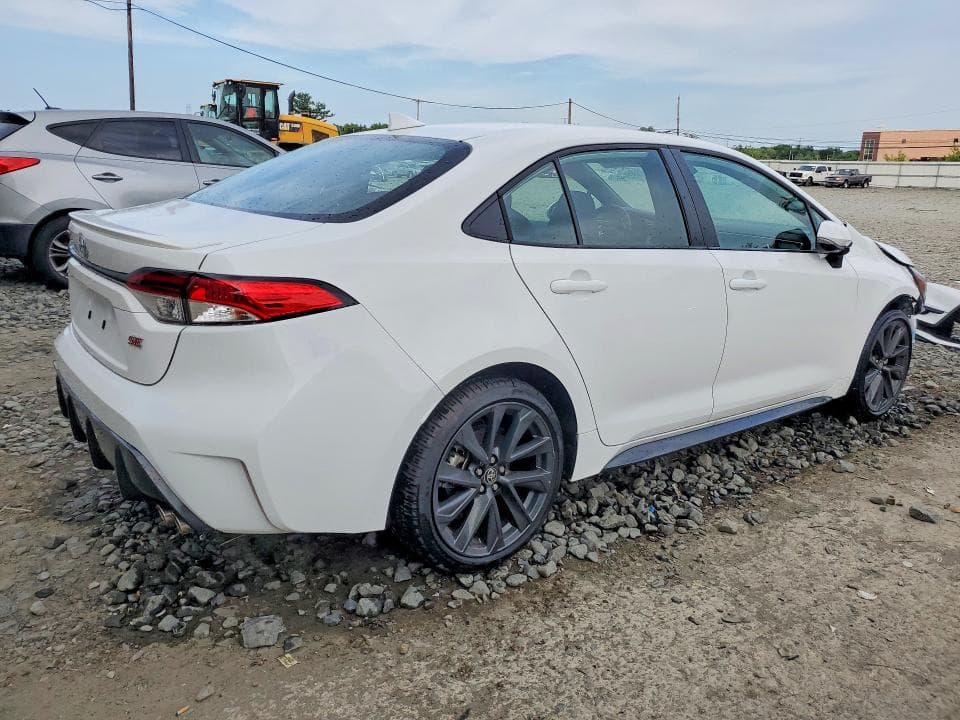 2025 TOYOTA COROLLA SE 3