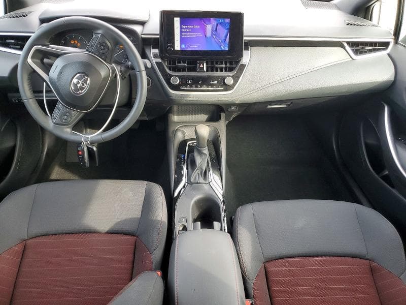 2025 TOYOTA COROLLA SE 8