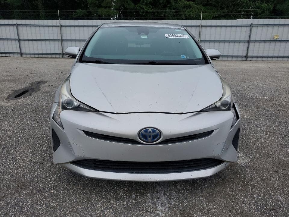 2017 TOYOTA PRIUS TWO 5