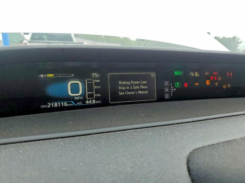 2017 TOYOTA PRIUS TWO 9