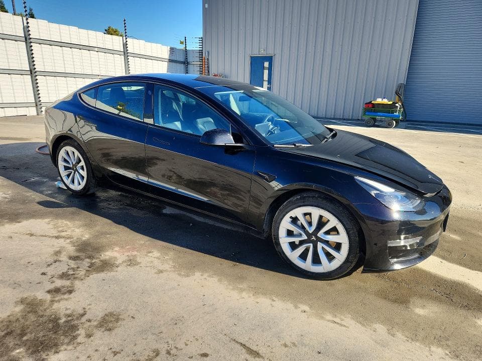 2023 TESLA MODEL 3 4