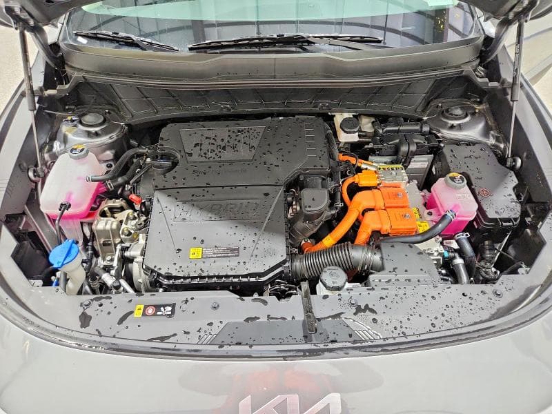2026 KIA NIRO LX 11