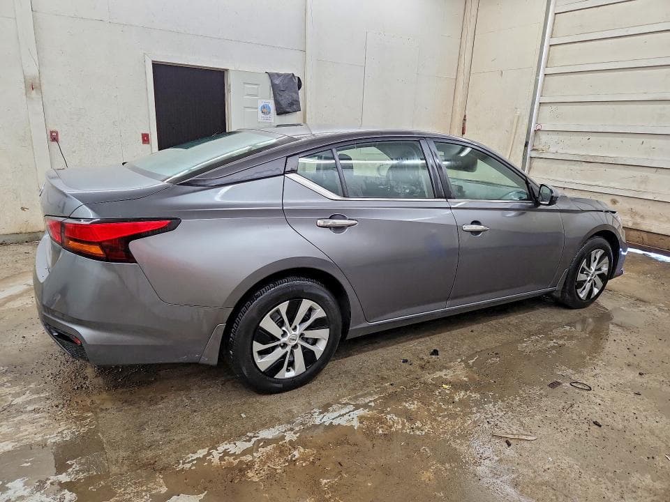 2022 NISSAN ALTIMA S 3