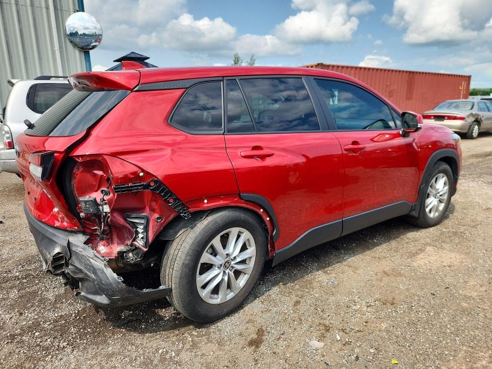 2023 TOYOTA COROLLA CROSS LE 3