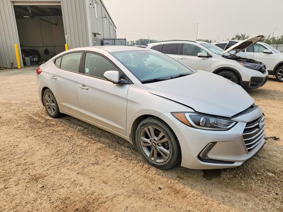 2017 HYUNDAI ELANTRA SE 4