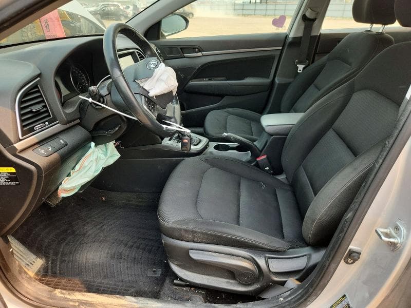 2017 HYUNDAI ELANTRA SE 7
