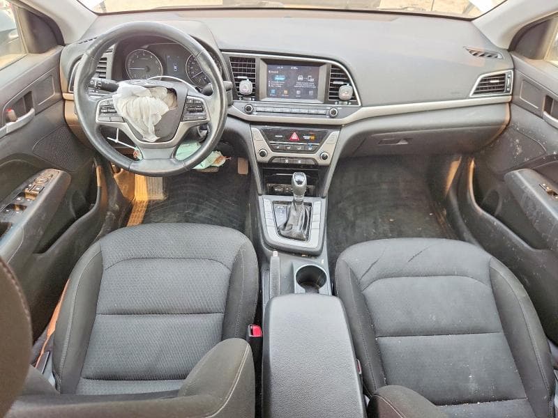 2017 HYUNDAI ELANTRA SE 8